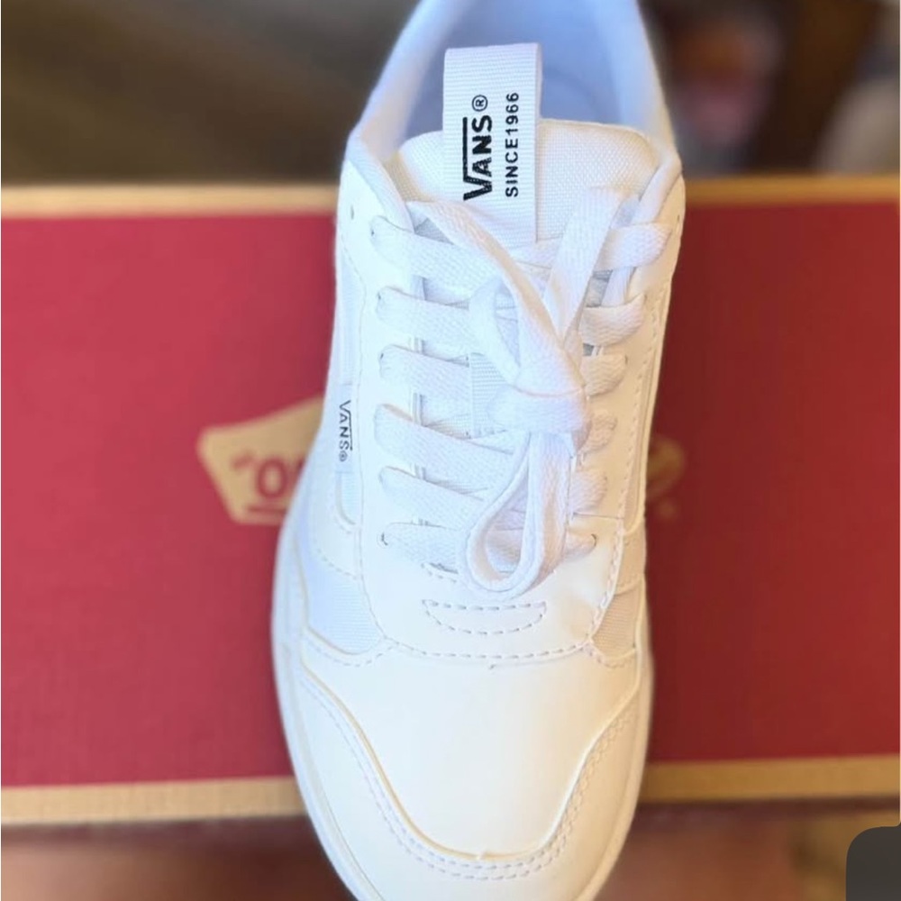 Vans White Women's Sneakers - Picture 2 of 3